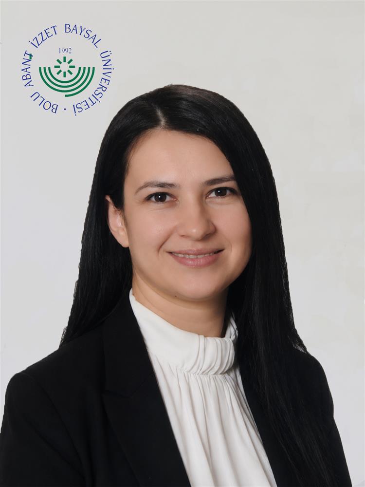 Öznur Özcan